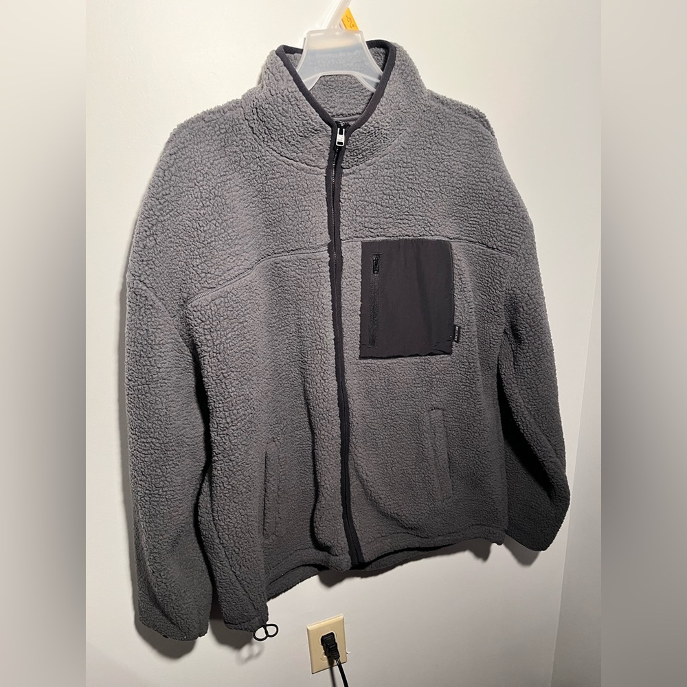 🚨🚨🚨Bundle🚨L Men Hollisterr winter jacket NWOT
